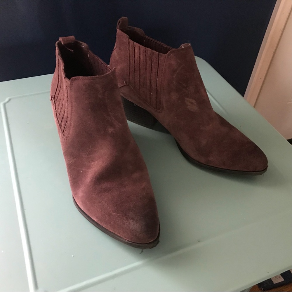 Crown Vintage suede boots